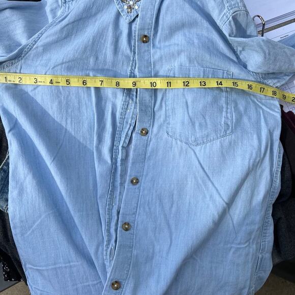 SO PERFECT SHIRT, women's size S, Relaxed, rhinestones on collar tip, denim - Picture 11 of 11
